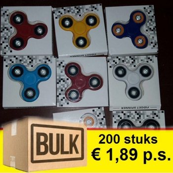 *** OFFERTA ALL'INGROSSO *** FIDGET SPINNERS / HAND SPINNERS (200 pz.)