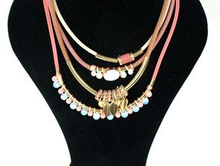 Elegante Collana a 4 Strati Rosa (1 pz)