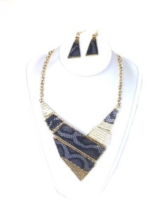 Collana e Orecchini Neri Stile Ibiza (1 pz)